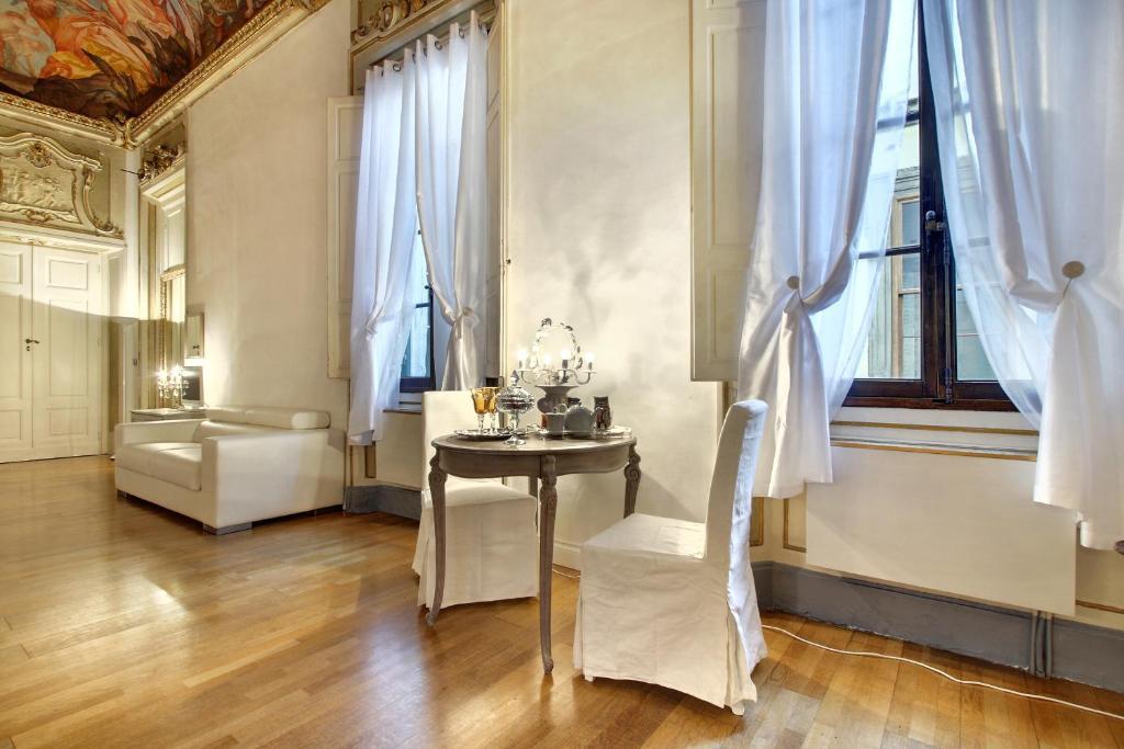 Palazzo Tolomei - Residenza D'Epoca Firenze Szoba fotó
